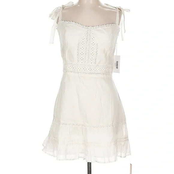 Reformation Maeve Dress – Cream Eyelet Mini | Size 12 | Romantic + Feminine NWT - Picture 1 of 4